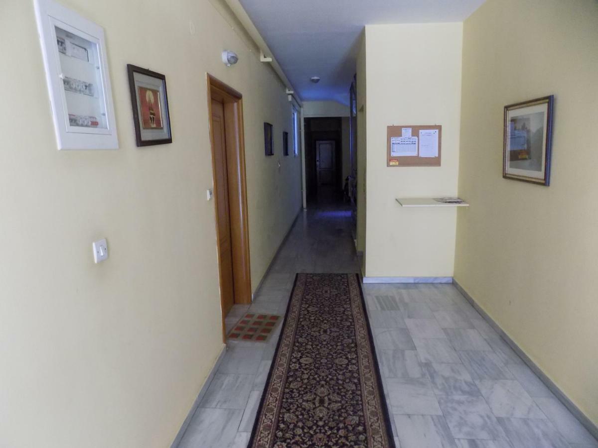 George'S Apartment In Volos Area エクステリア 写真