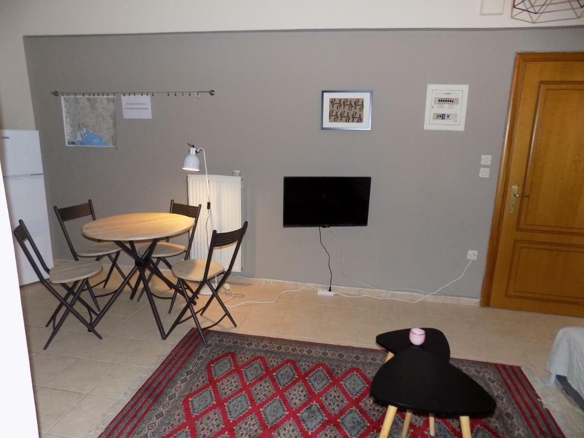 George'S Apartment In Volos Area エクステリア 写真