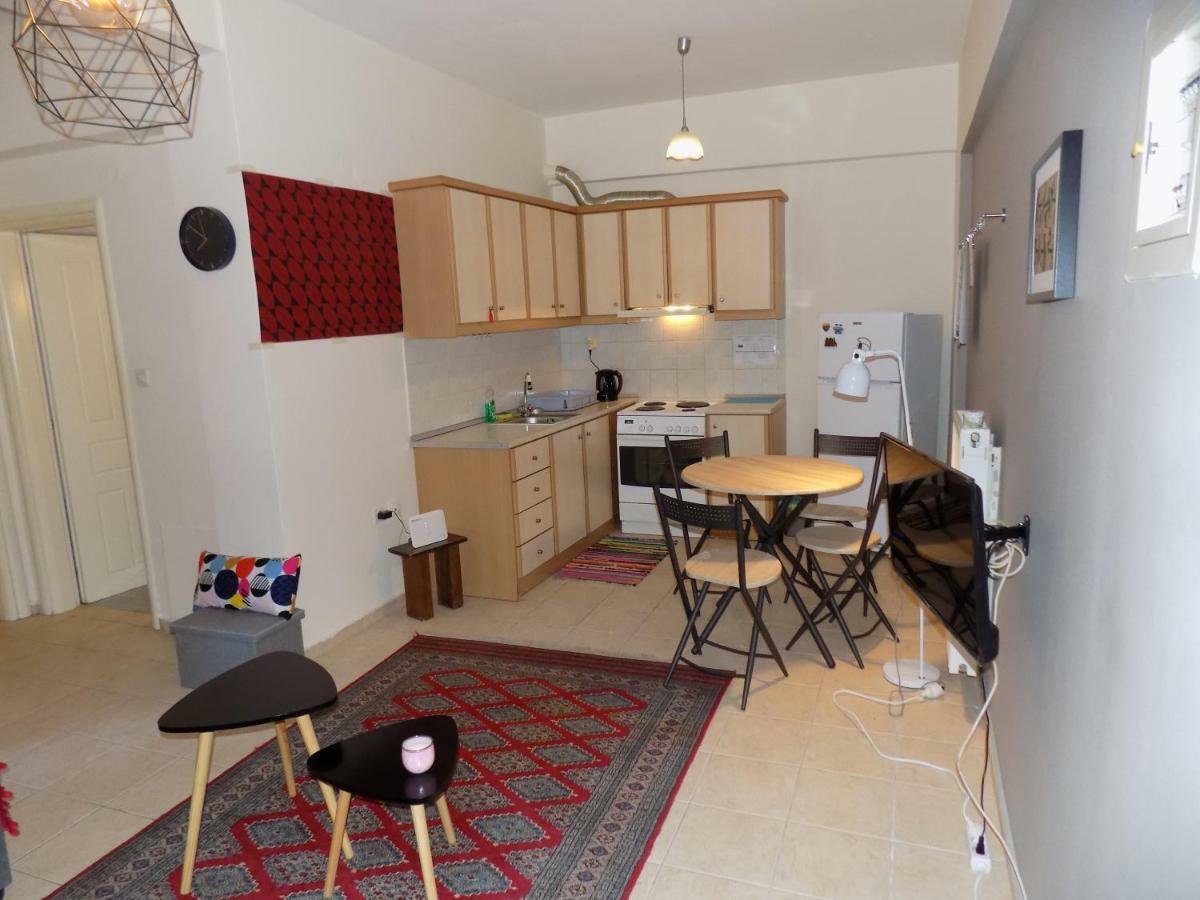 George'S Apartment In Volos Area エクステリア 写真